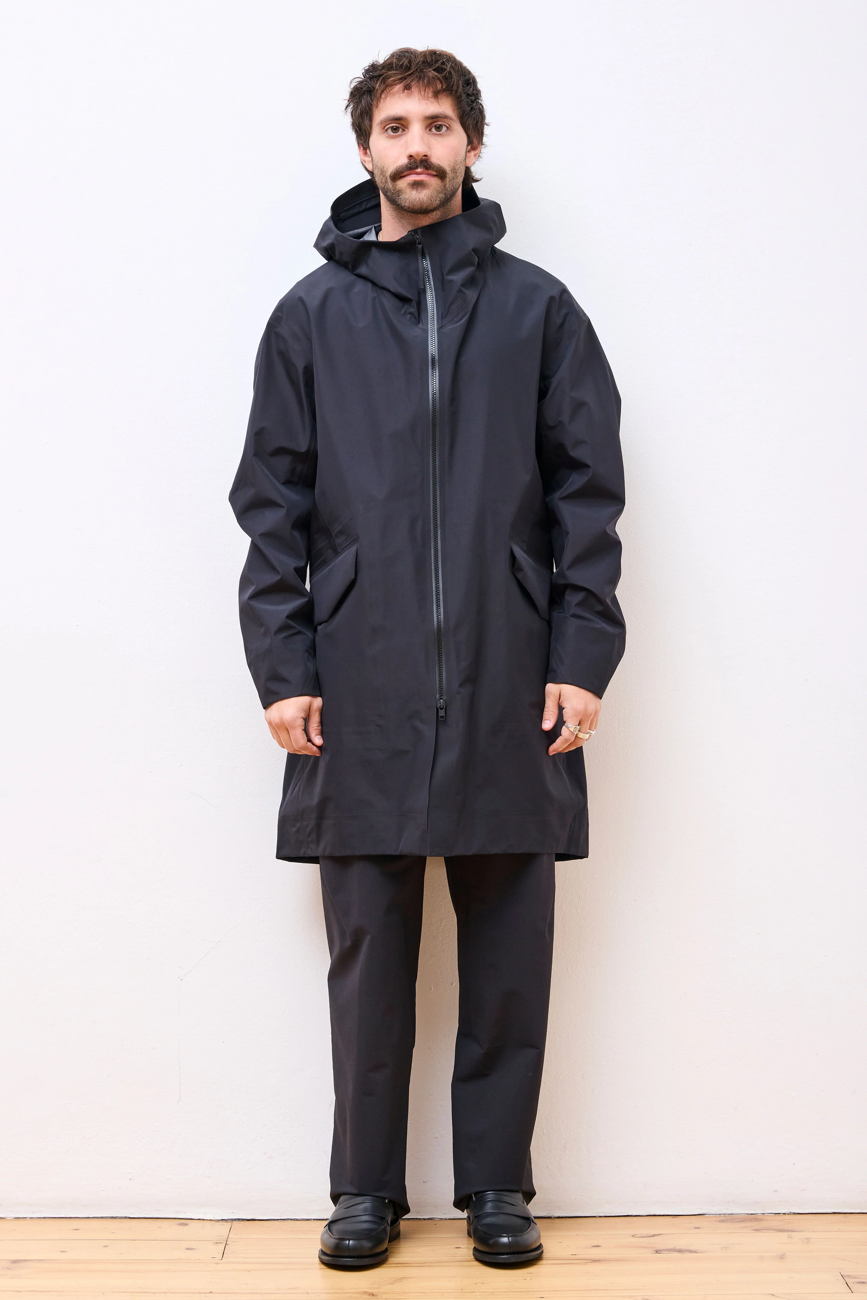 Monitor Coat M Black - Image 10