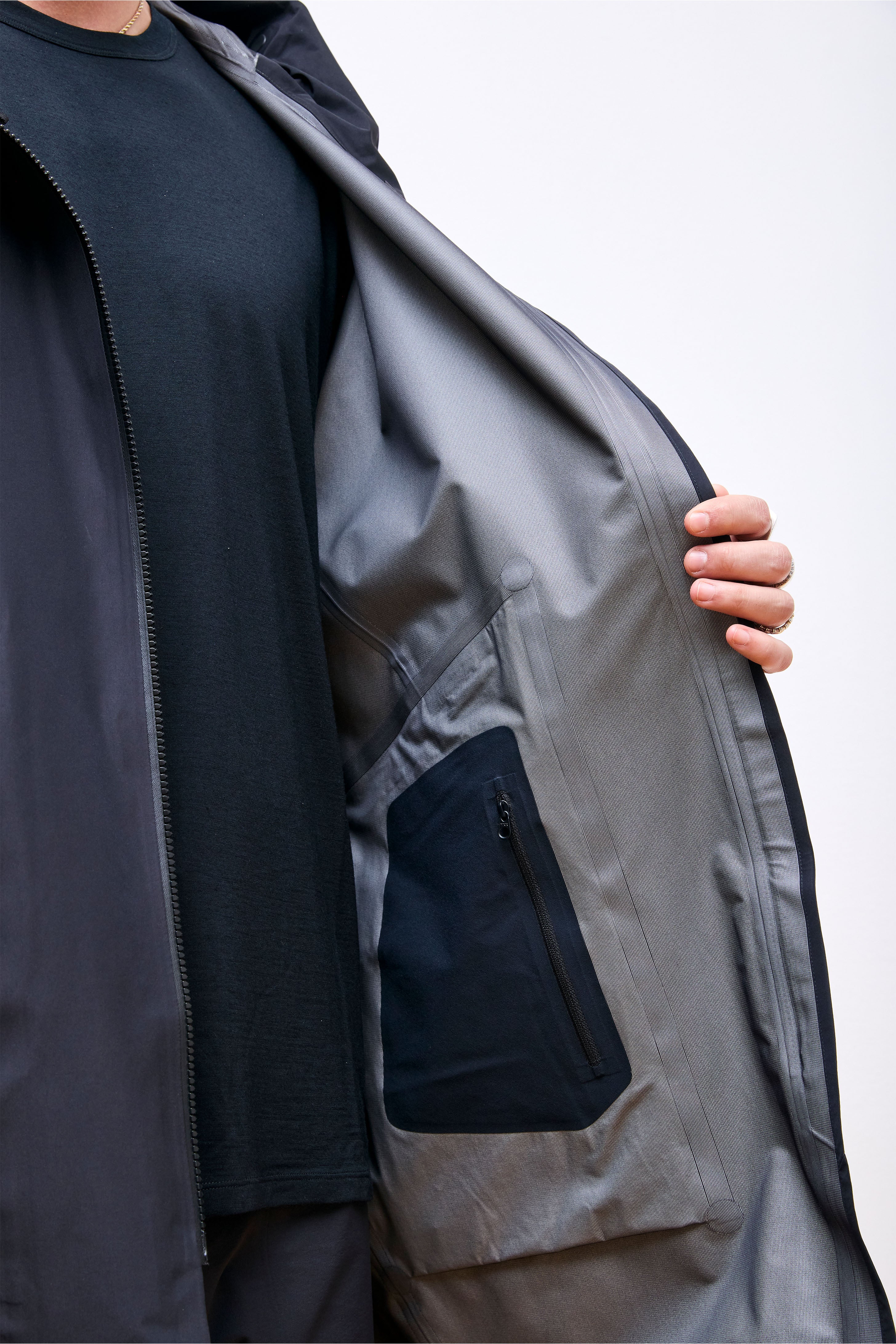Monitor Coat M Black - Image 6