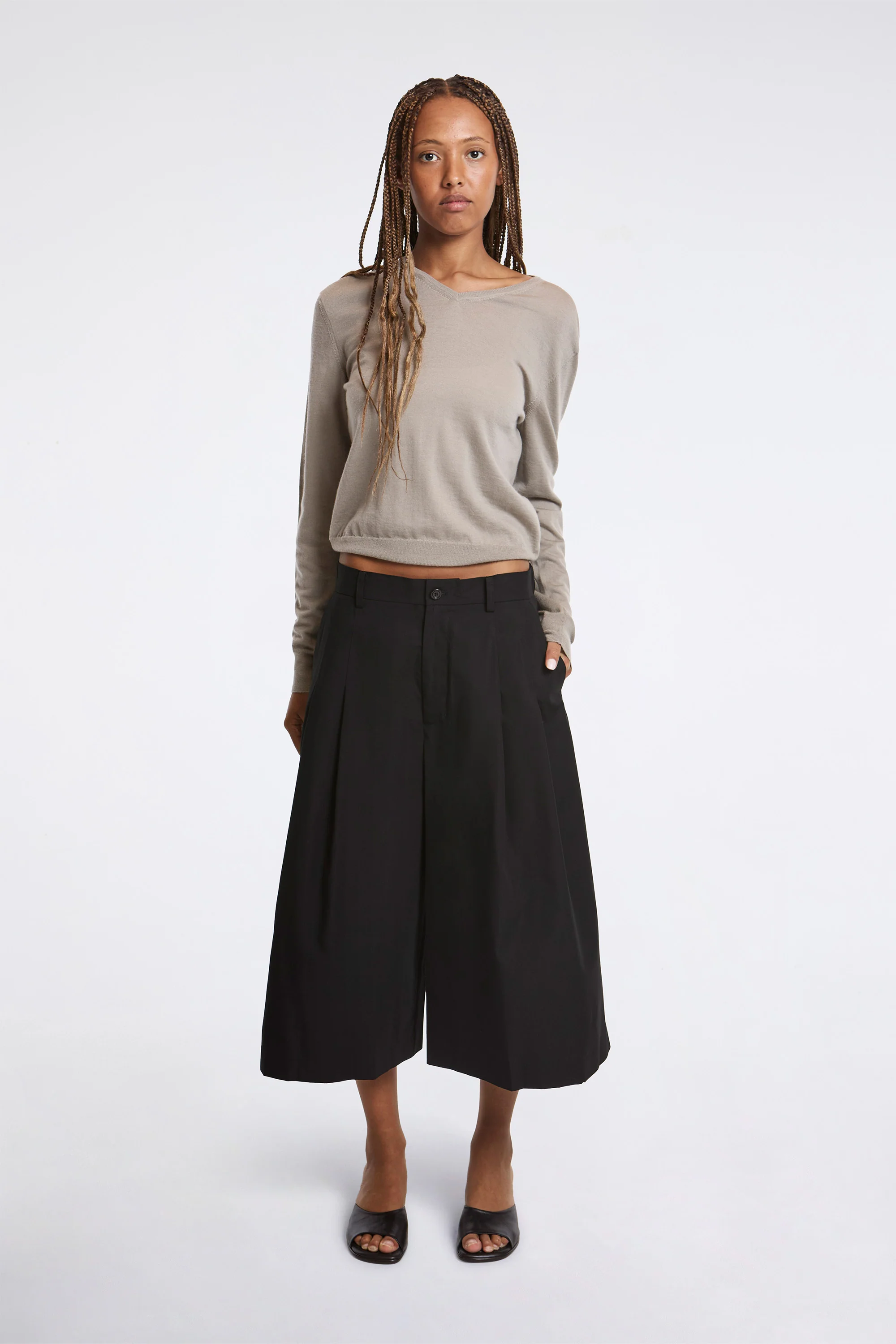 Wide Bermuda Pants Black - Image 5