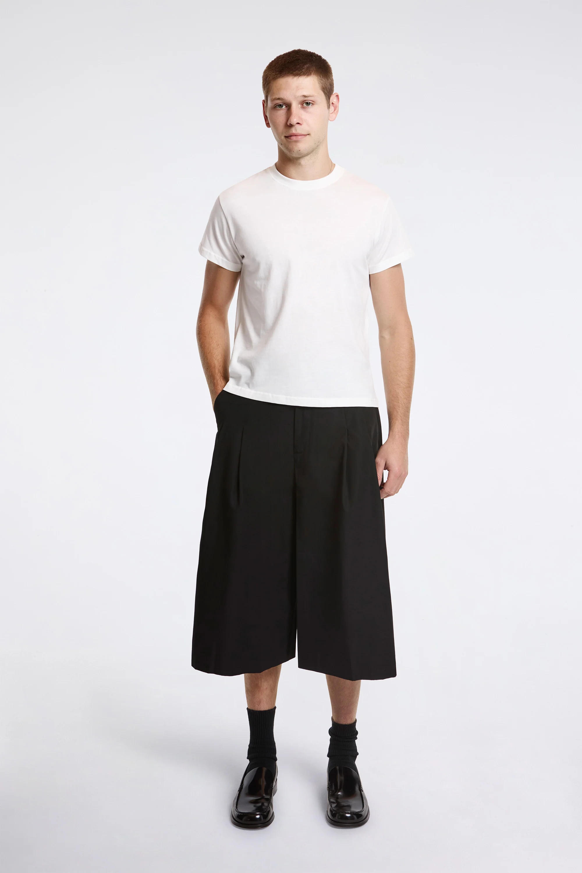 Wide Bermuda Pants Black - Image 7