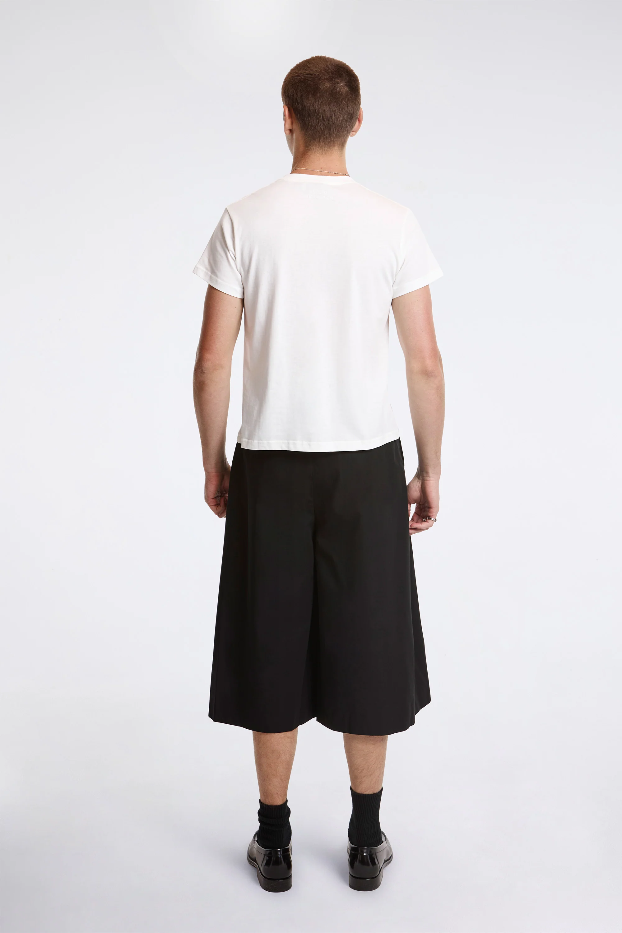 Wide Bermuda Pants Black - Image 8