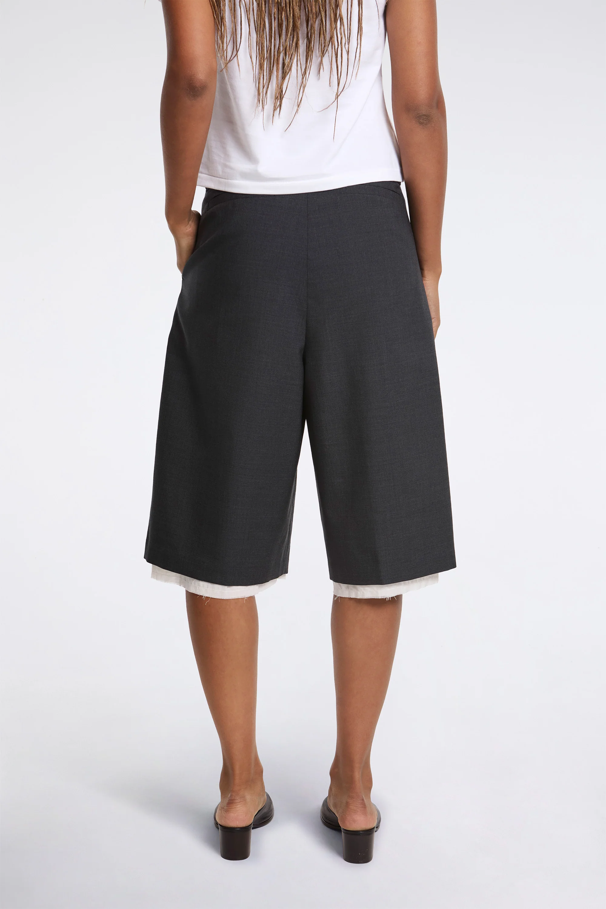 Womens Slash Shorts Dark Grey Tropical Wool - Image 2
