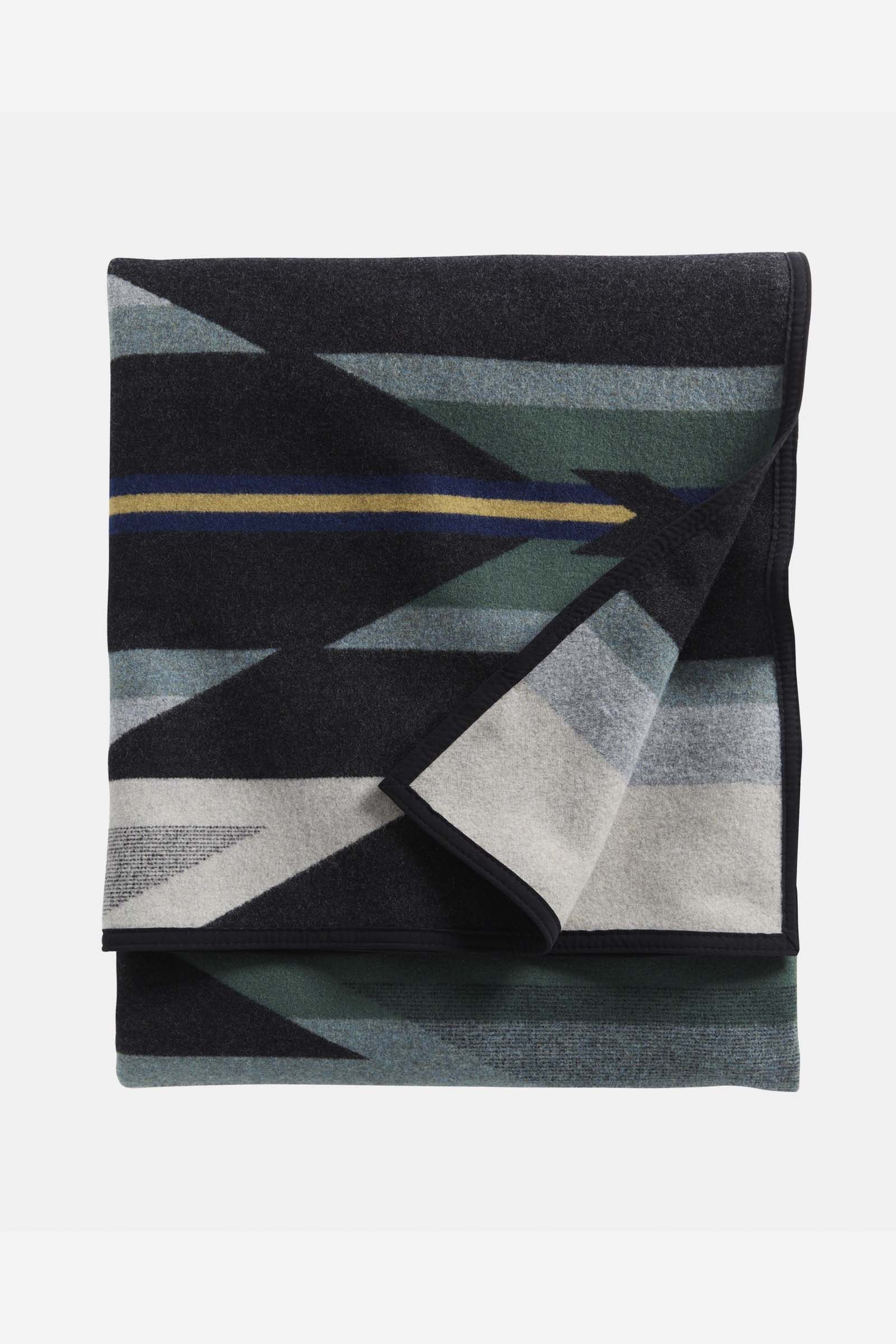 Wyeth Trail Oxford Blanket - Image 3